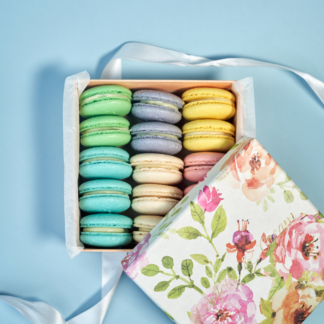Grandeur Macaron Box