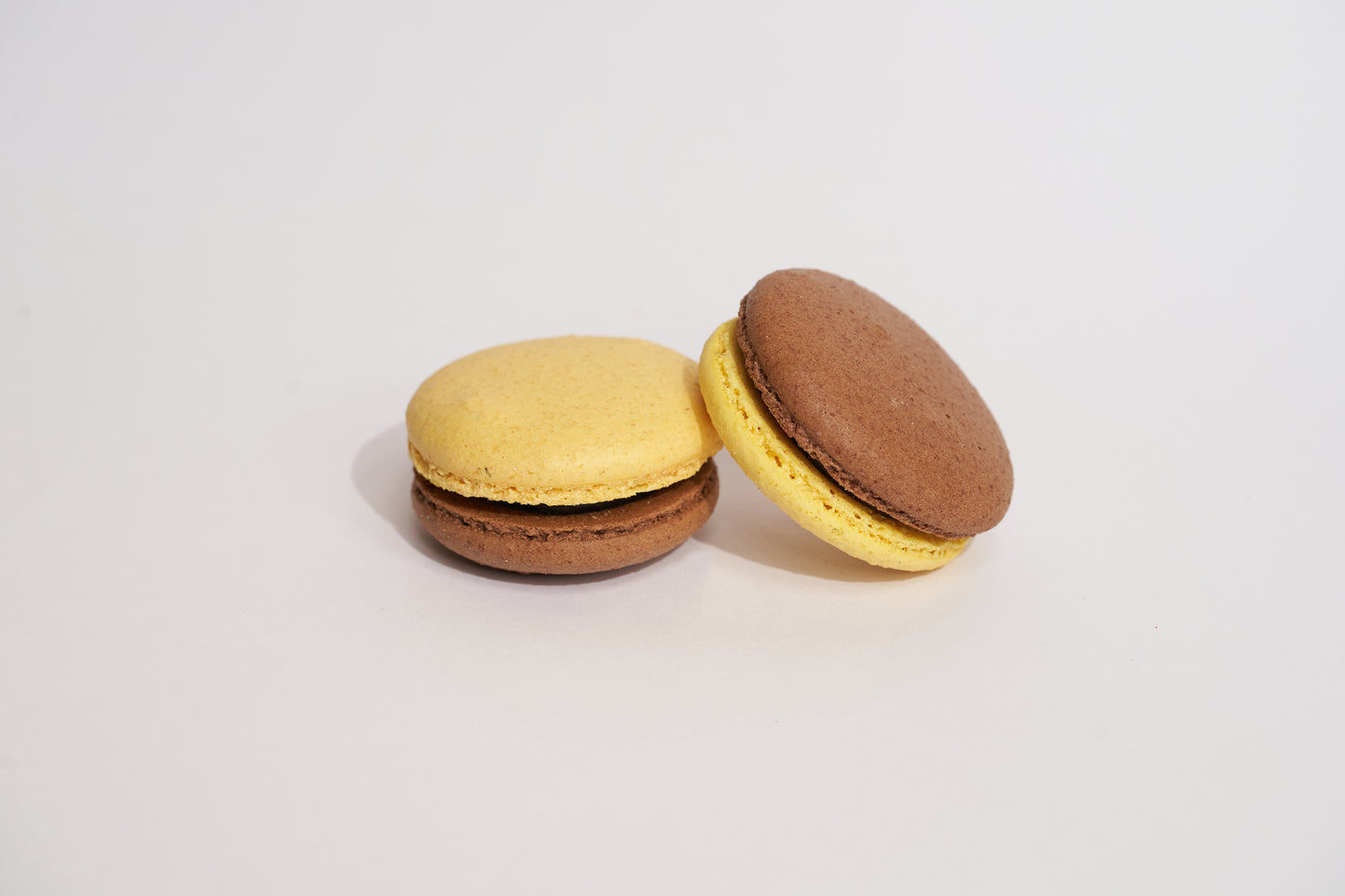 Mango Macaron