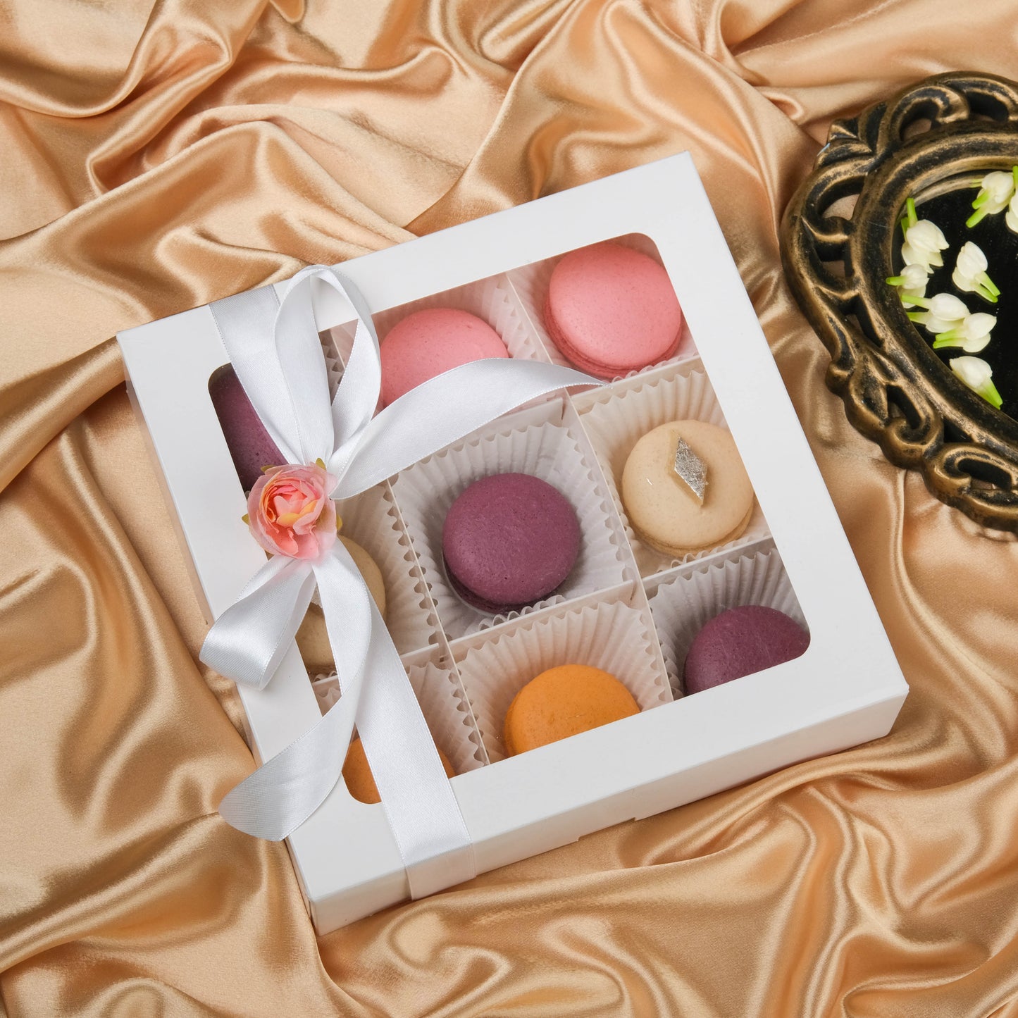 Macaron Box (9 Pcs)